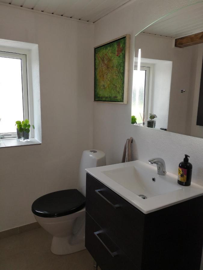 Commuter Room For One Or Two People Munkebo Екстер'єр фото